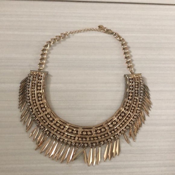 FWB⭐️ Faux Gold Necklace with clasp - Picture 3 of 3